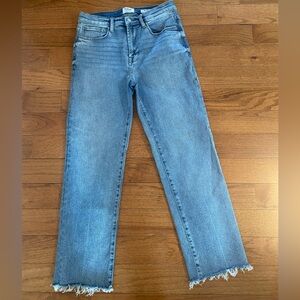 Kensie “The Slim” Vintage Luxe Light Wash Jeans Raw Hem Straight Leg Raw Hem